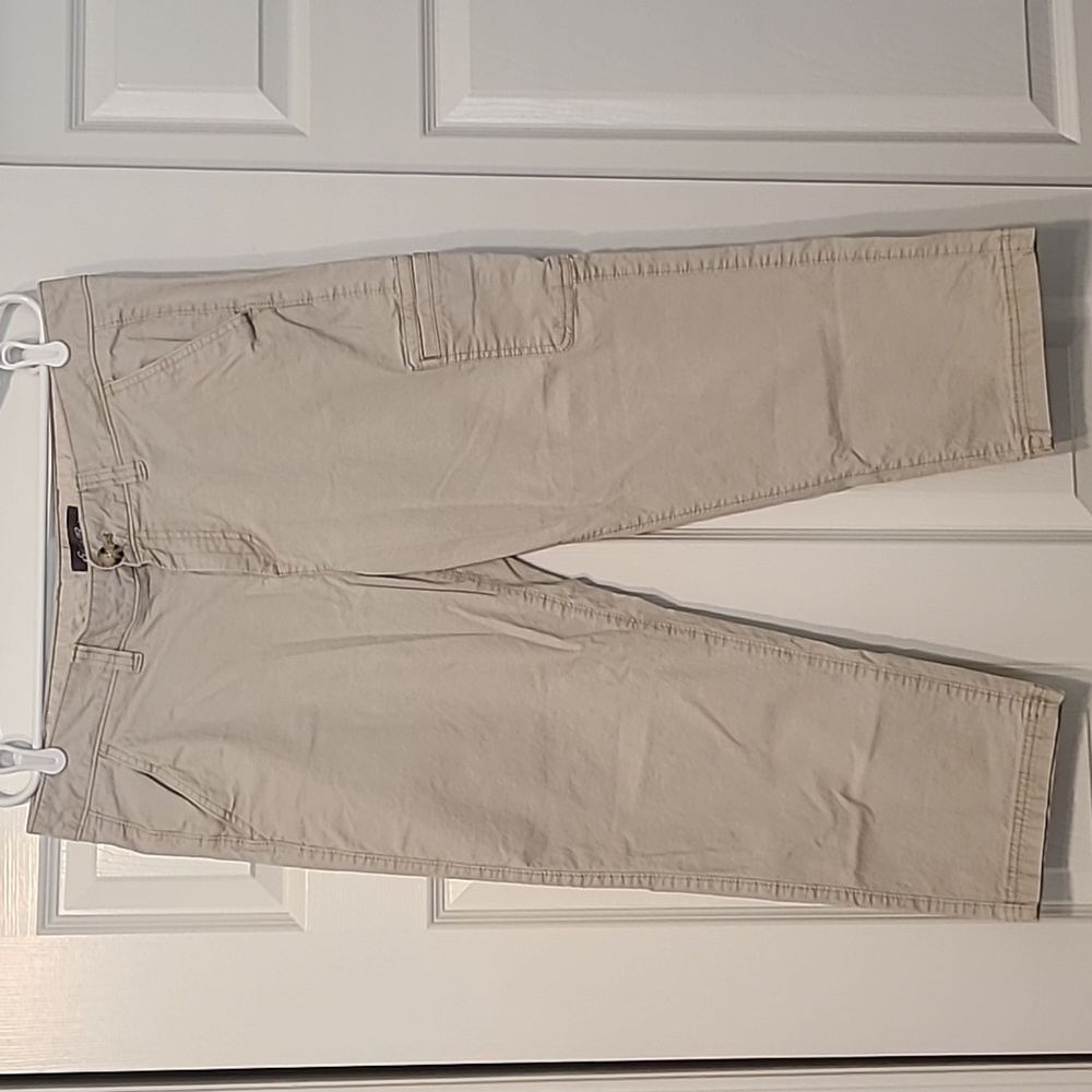 Eddie Bauer Chino Capri